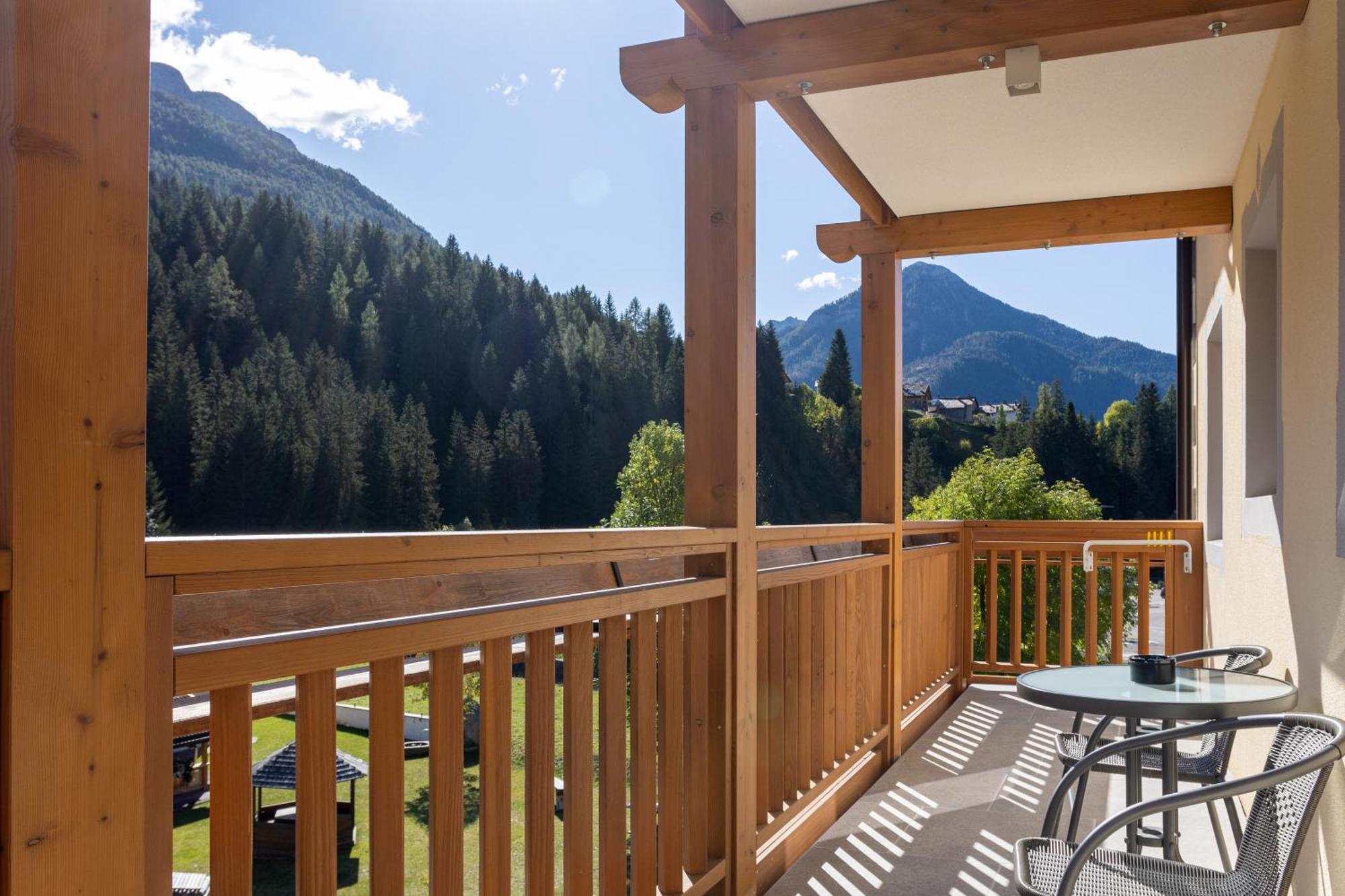 Wellness Hotel Dolomia ソラーガ エクステリア 写真